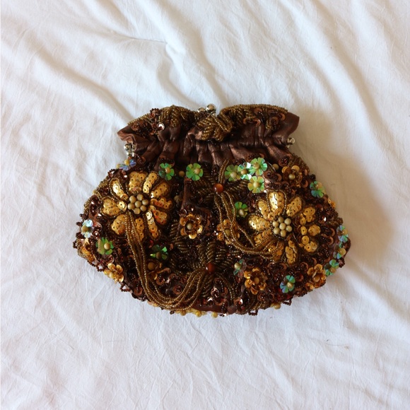 VINTAGE | Embellished Brown Floral Bucket Clutch - Picture 1 of 5